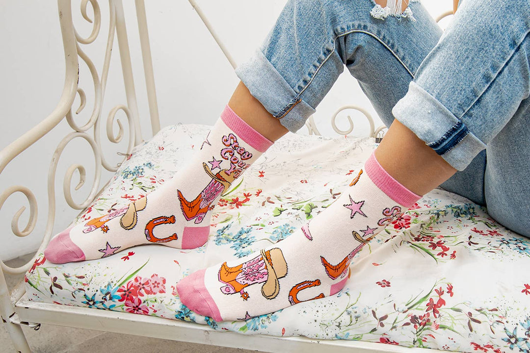 Giddy Up | Women's Western Fun Saying Crew Socks