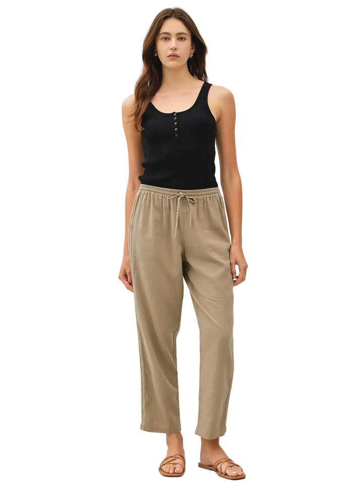 W's Crochet Trim Linen Pants
