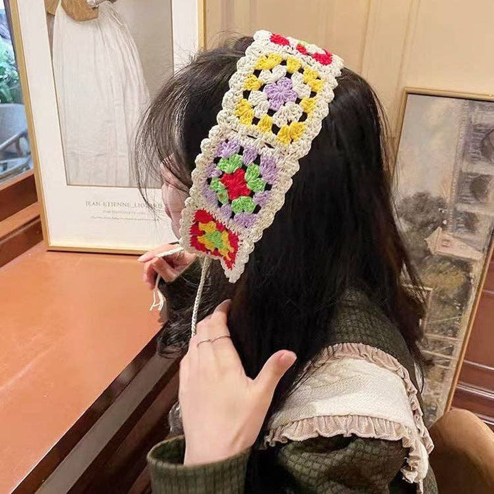 Crochet Flower Hairband: KHAKI
