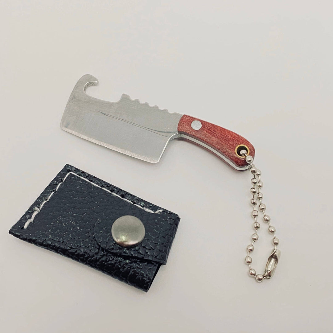 Mini Knife with Protective Sleeve and Keychain: A