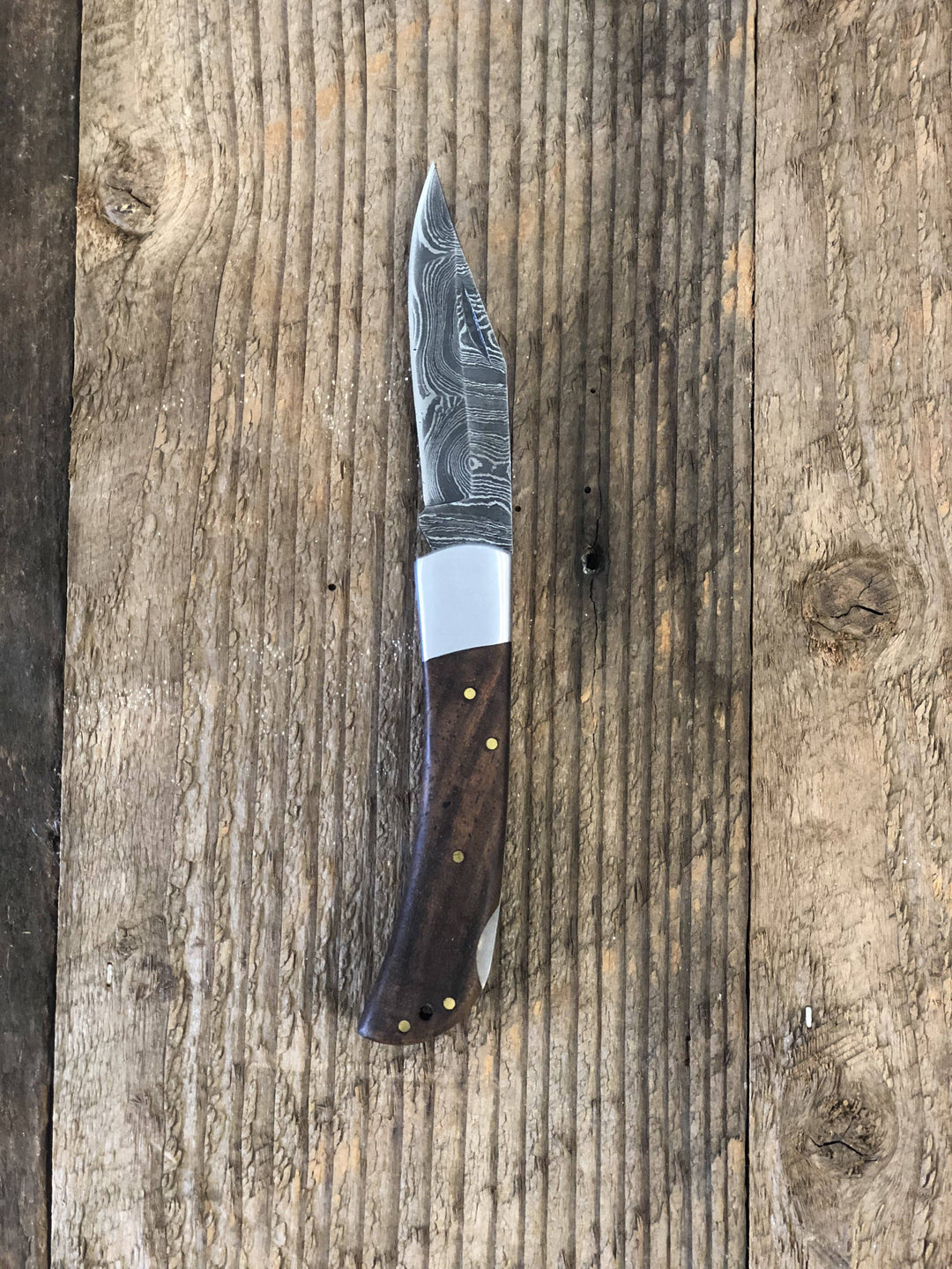 Damascus Walnut Pocket Knife VG 106