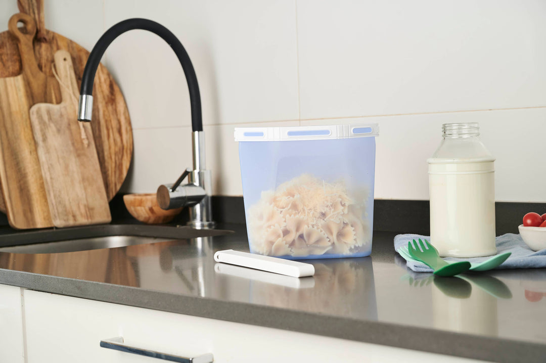 Humangear GoPouch - Reusable Silicone Bag: Blue / Medium