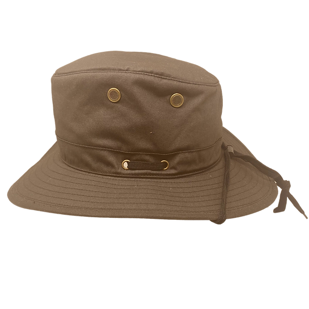 Boundary Waters, Tan