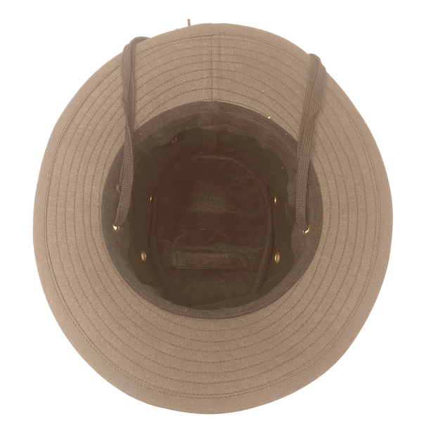 Boundary Waters, Tan