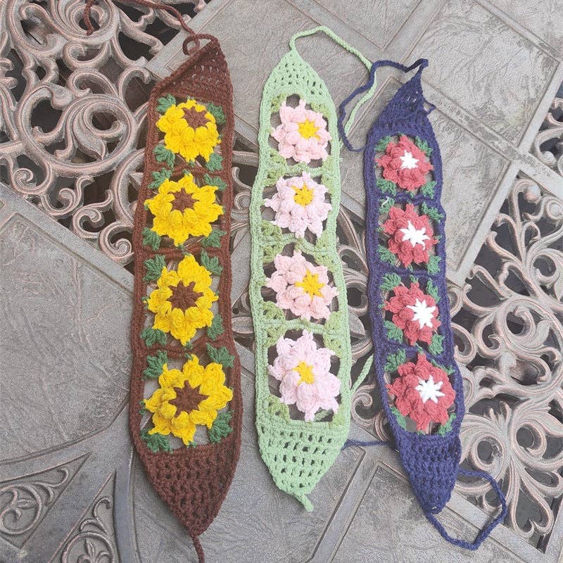 Crochet Daisy Hairband: COFFEE